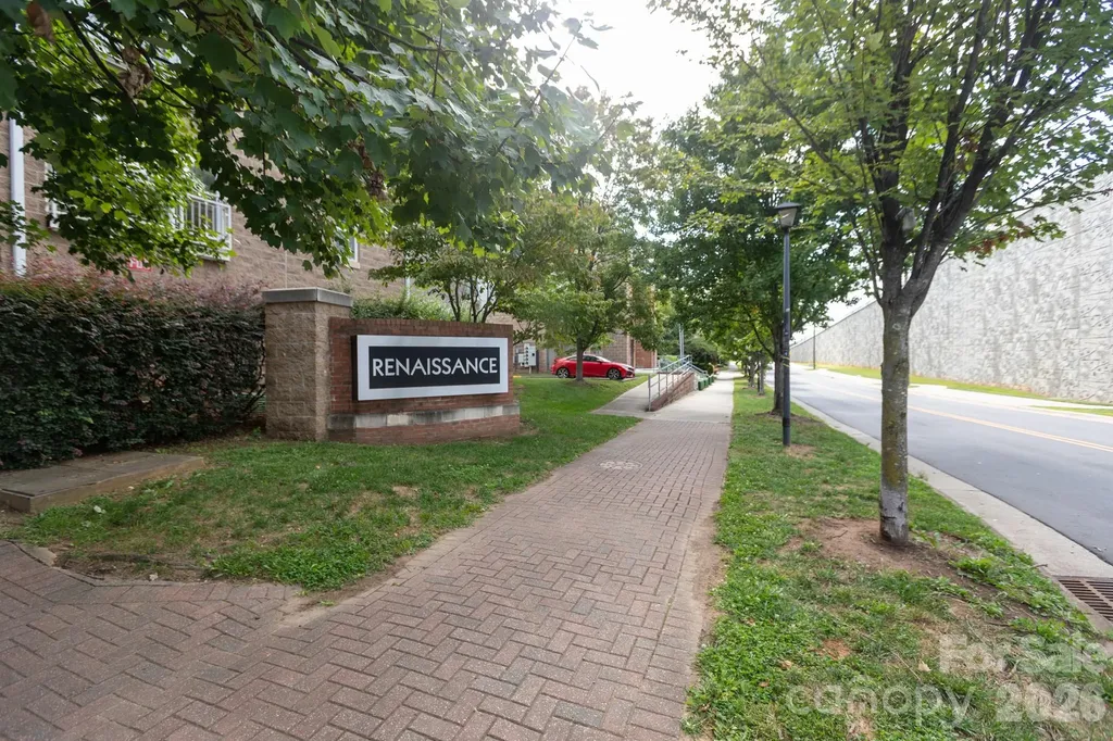 3959 Picasso Court Charlotte NC 28205