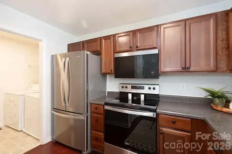 3959 Picasso Court Charlotte NC 28205