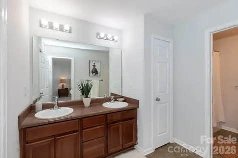 3959 Picasso Court Charlotte NC 28205