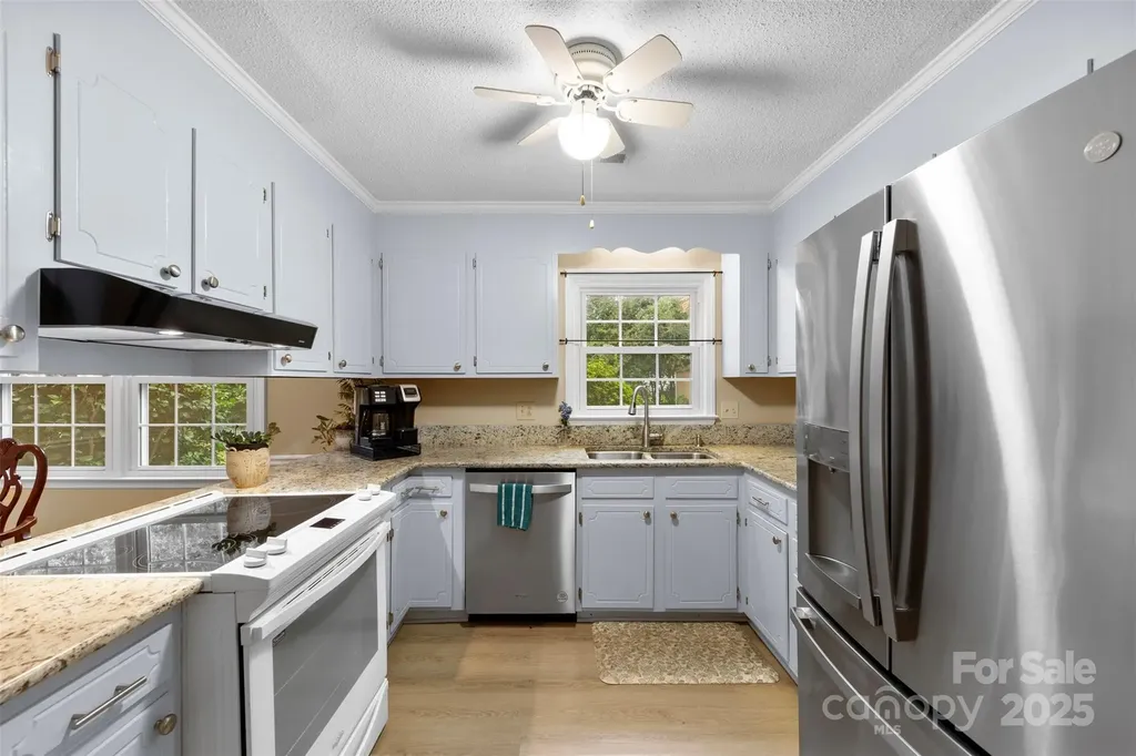 3710 Gardner Park Drive Gastonia NC 28054