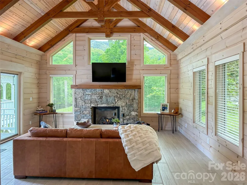 208 Parrish Farm Road Waynesville NC 28786