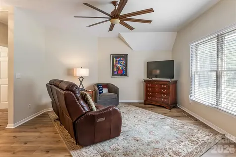 208 Parrish Farm Road Waynesville NC 28786