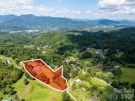 208 Parrish Farm Road Waynesville NC 28786