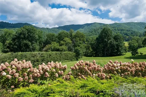 208 Parrish Farm Road Waynesville NC 28786