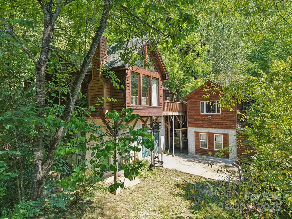 139 Forest Hills Road Bryson City NC 28713