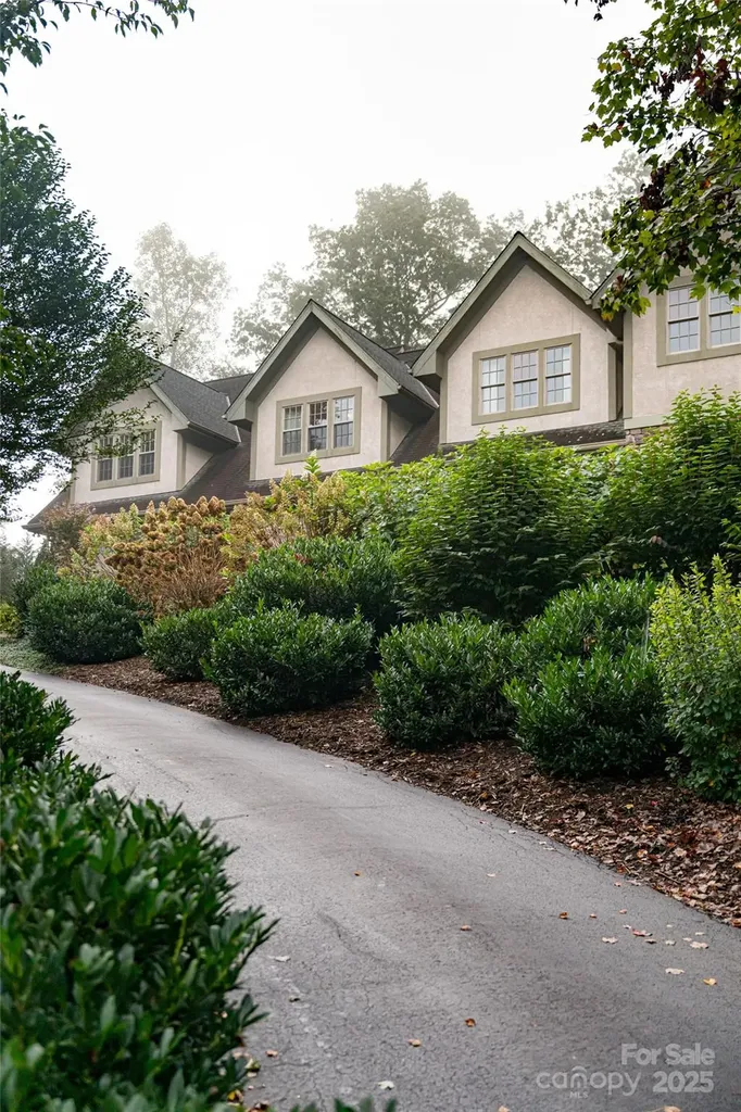 53 Cedar Hill Drive Asheville NC 28803