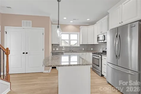 119 Canter Lane Mooresville NC 28115