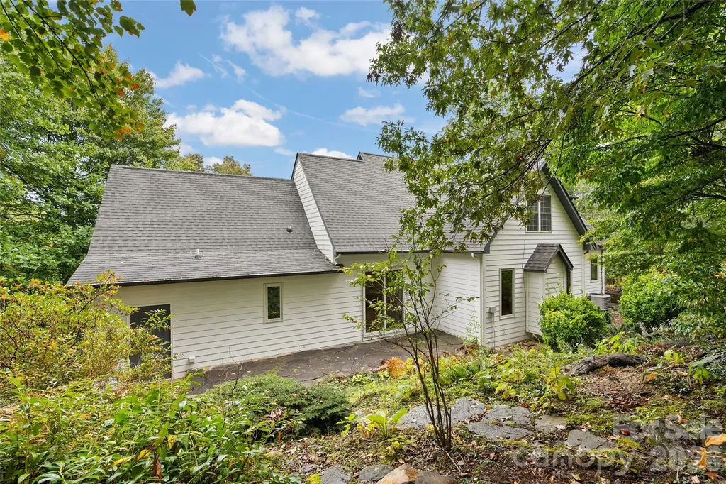 23 Clear Vista Drive Asheville NC 28805