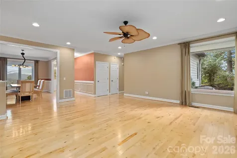 23 Clear Vista Drive Asheville NC 28805