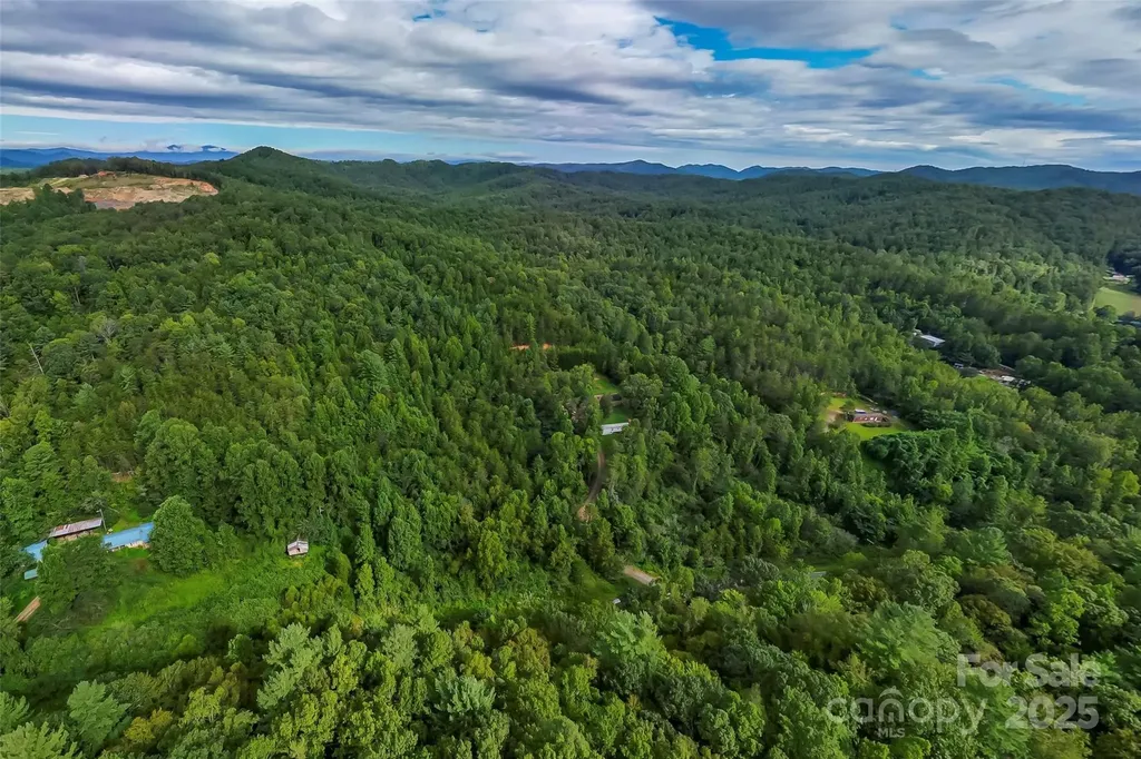 2636 Cheraw Road Lenoir NC 28645
