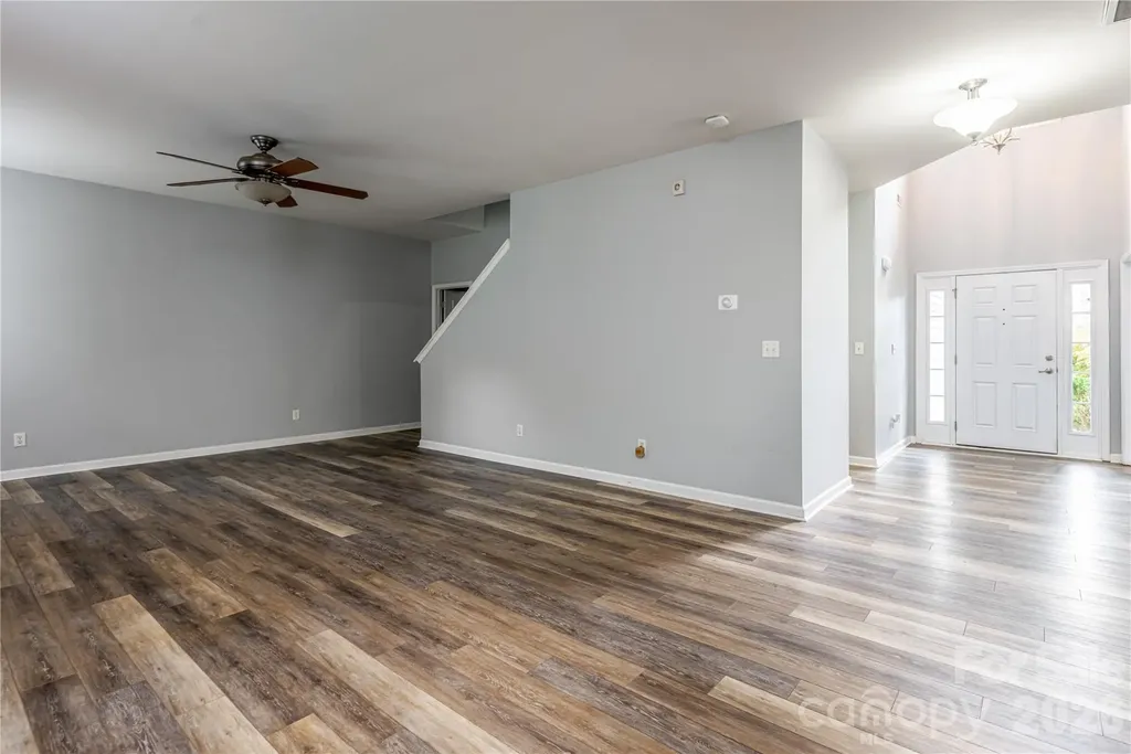 163 Yadkin Road Fletcher NC 28732