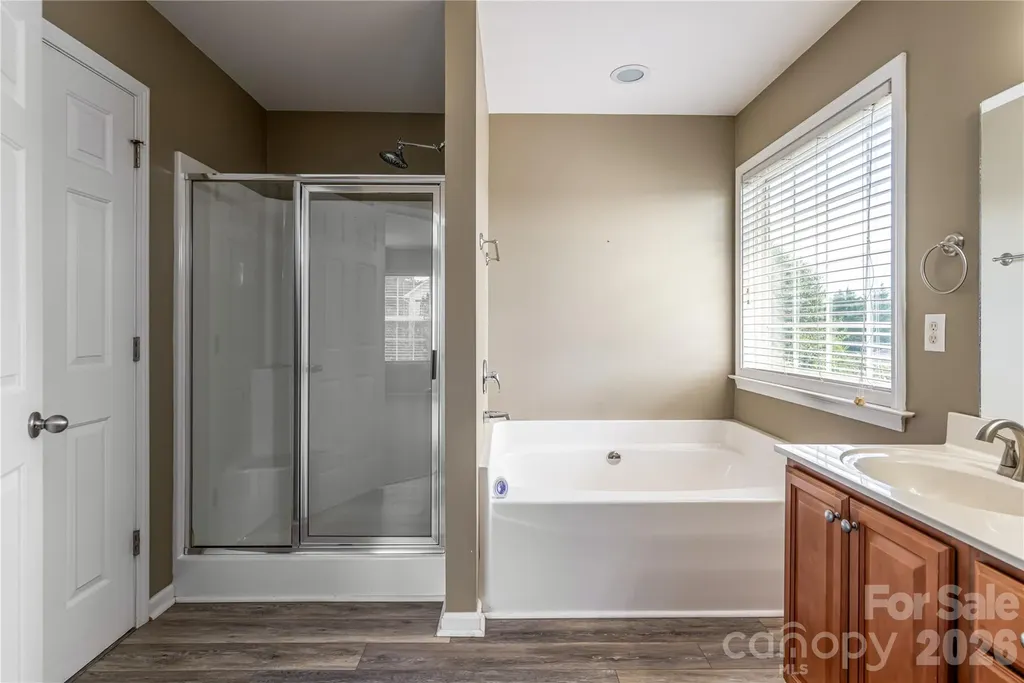 163 Yadkin Road Fletcher NC 28732