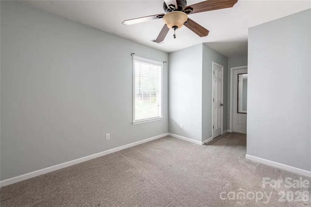 163 Yadkin Road Fletcher NC 28732