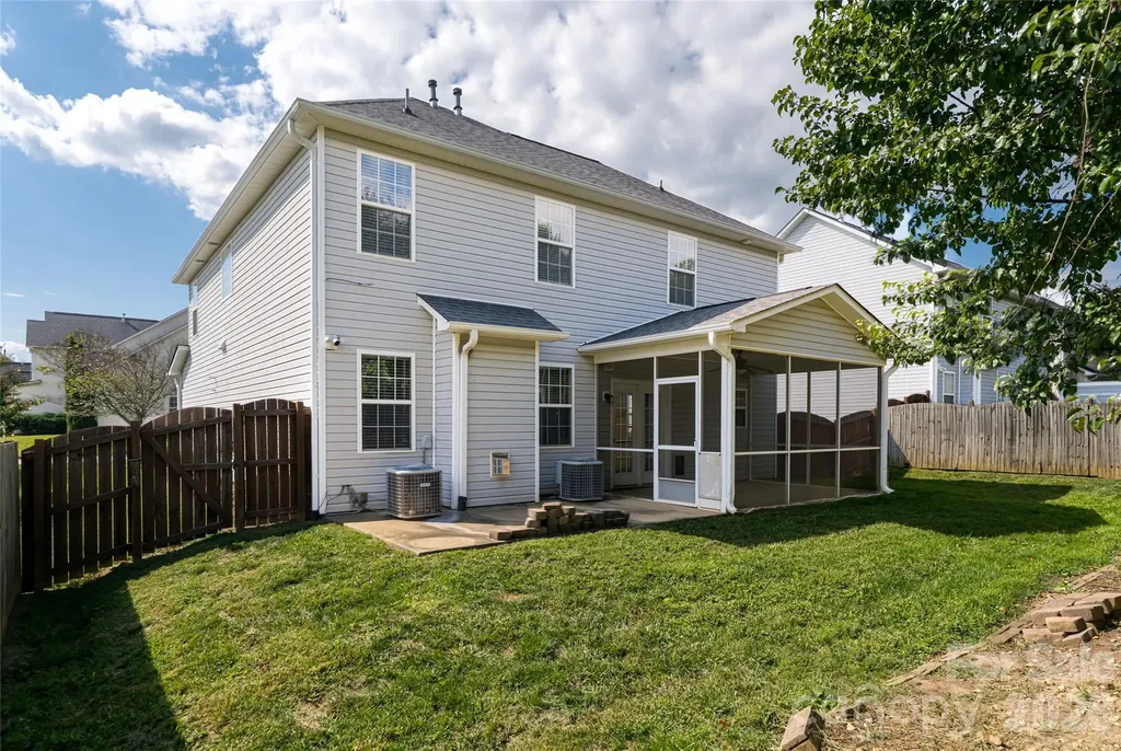 163 Yadkin Road Fletcher NC 28732