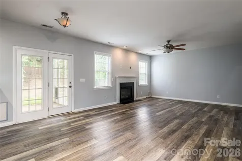 163 Yadkin Road Fletcher NC 28732