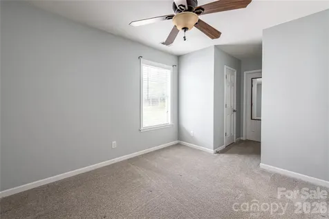 163 Yadkin Road Fletcher NC 28732