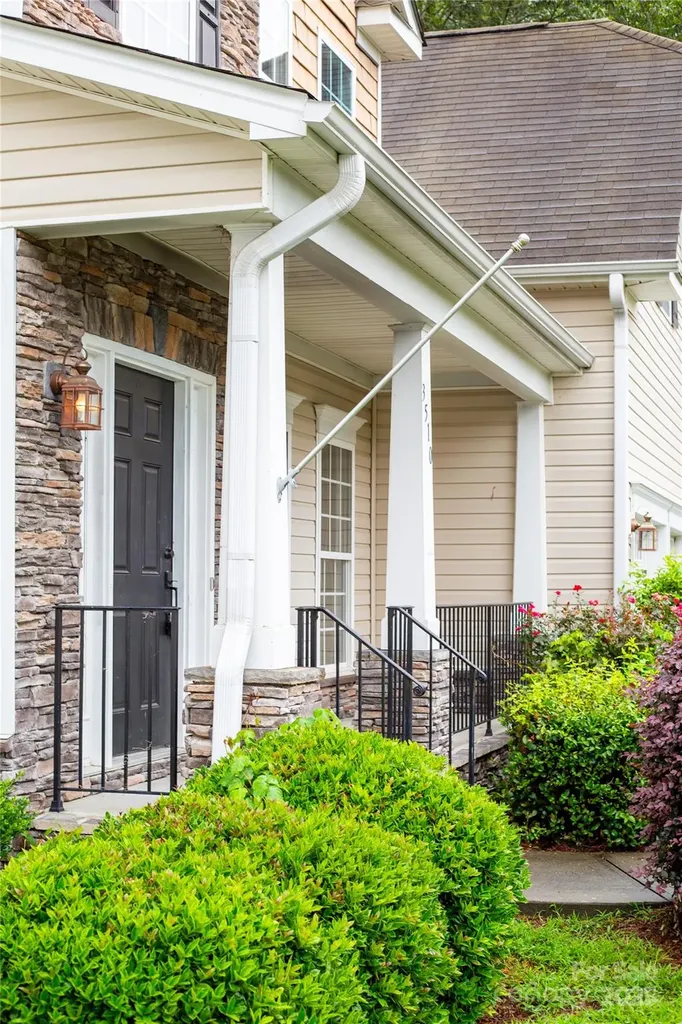 3510 Meadow Glen Court Clemmons NC 27012