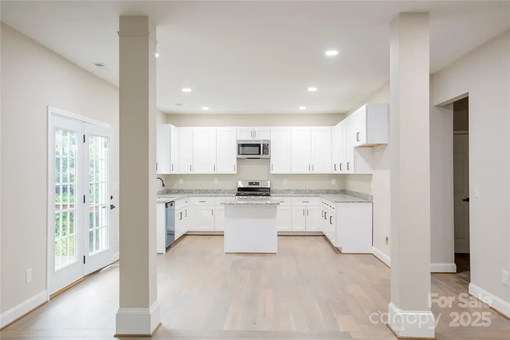 3510 Meadow Glen Court Clemmons NC 27012