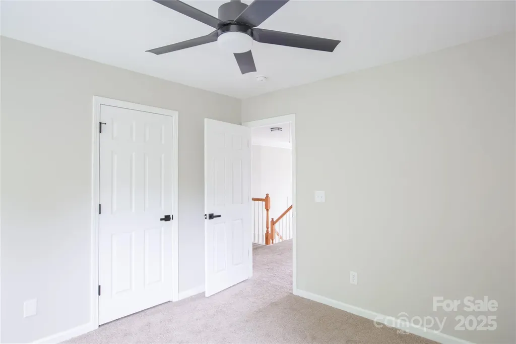 3510 Meadow Glen Court Clemmons NC 27012