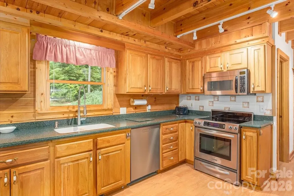 235 Timucua Trail Waynesville NC 28786