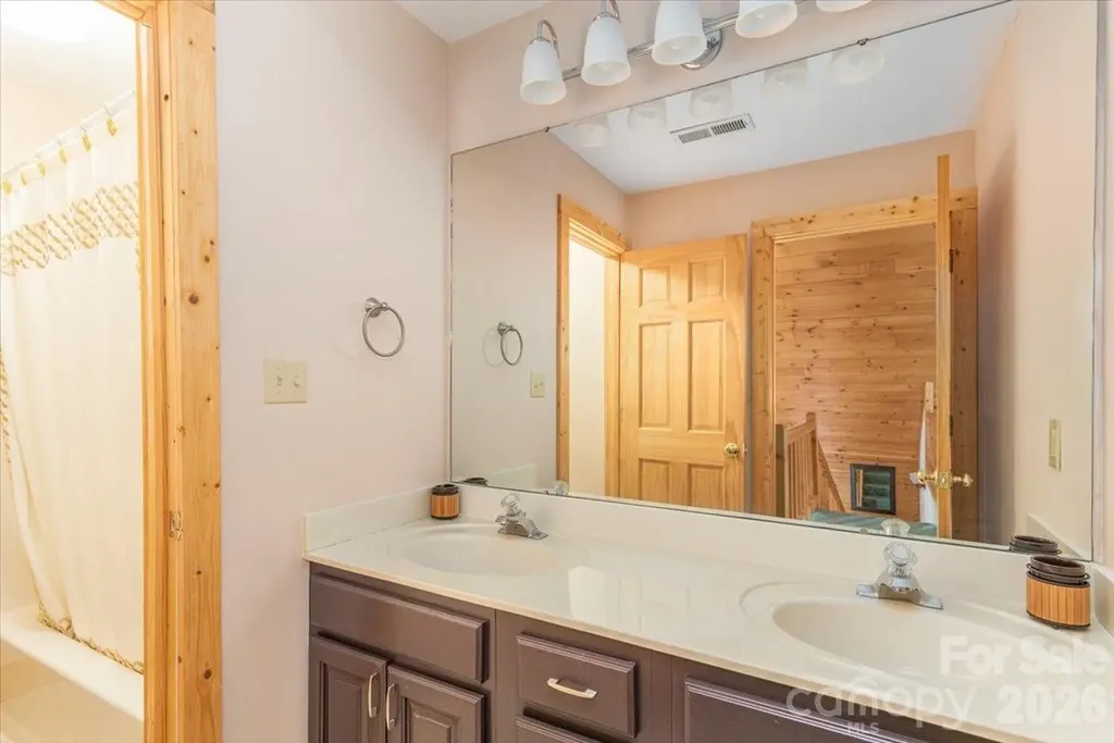 235 Timucua Trail Waynesville NC 28786