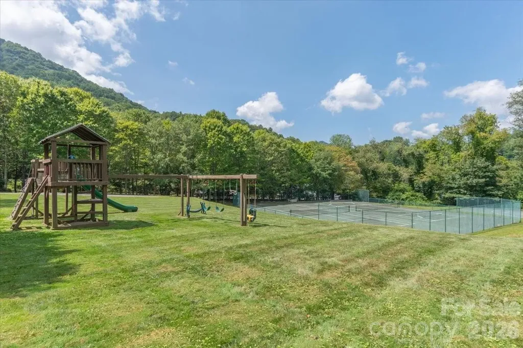 235 Timucua Trail Waynesville NC 28786