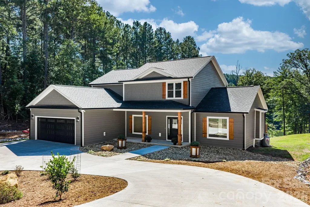 2366 W Paradise Harbor Drive Connelly Springs NC 28612