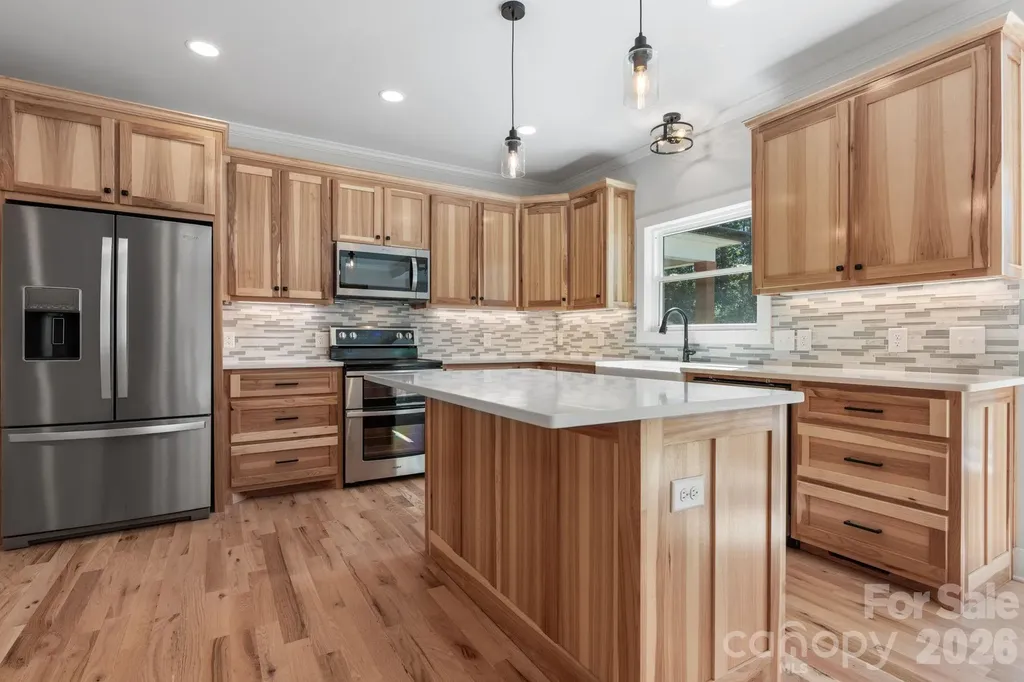 2366 W Paradise Harbor Drive Connelly Springs NC 28612