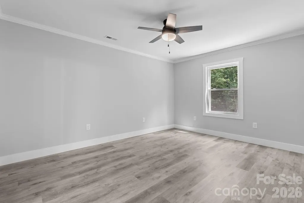 2366 W Paradise Harbor Drive Connelly Springs NC 28612