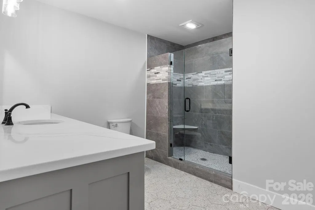 2366 W Paradise Harbor Drive Connelly Springs NC 28612