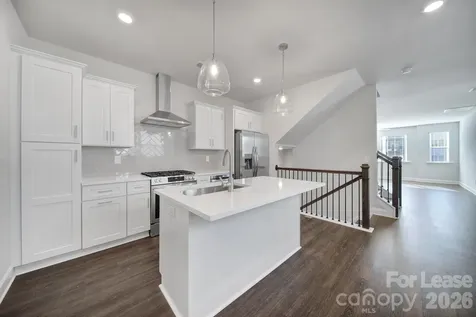 2432 Arty Avenue Charlotte NC 28208