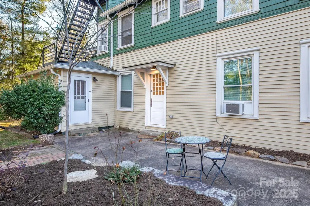 15 Grindstaff Drive Asheville NC 28803