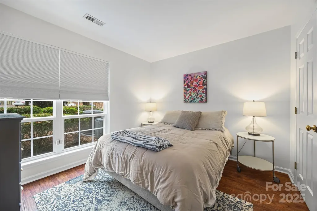 5003 Sharon Road Charlotte NC 28210