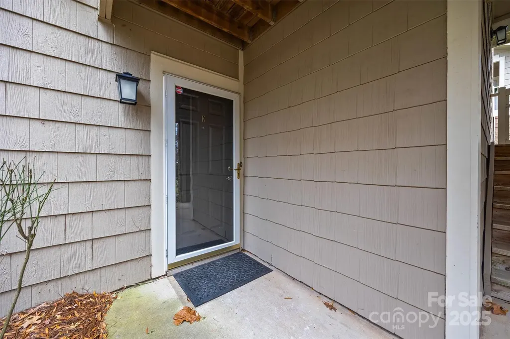 5003 Sharon Road Charlotte NC 28210