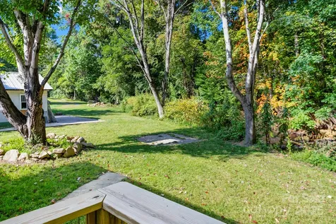 1808 Allens Creek Road Waynesville NC 28786