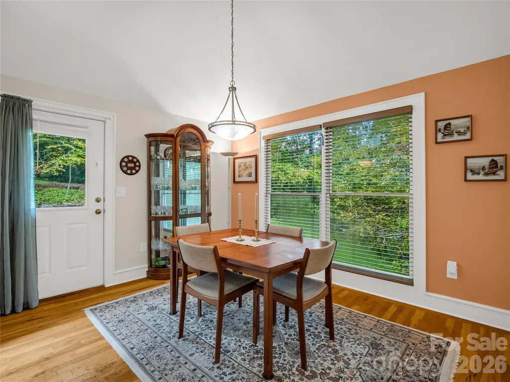 142 Winterview Trail Hendersonville NC 28739
