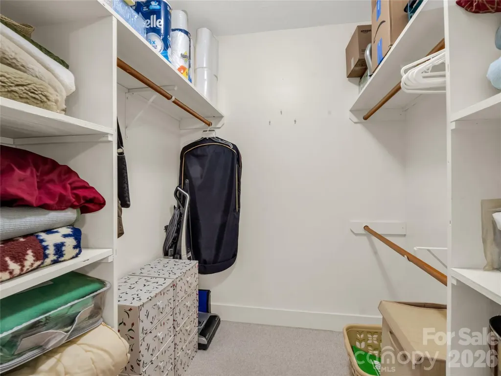 142 Winterview Trail Hendersonville NC 28739