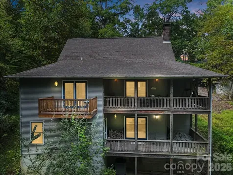142 Winterview Trail Hendersonville NC 28739