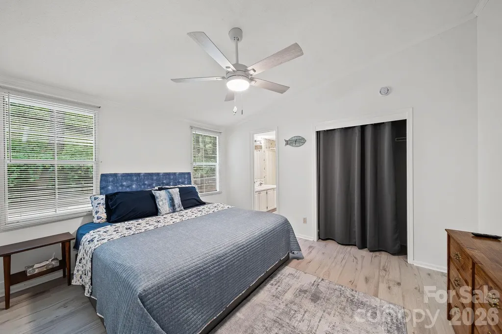 1135 Pinehaven Drive New London NC 28127