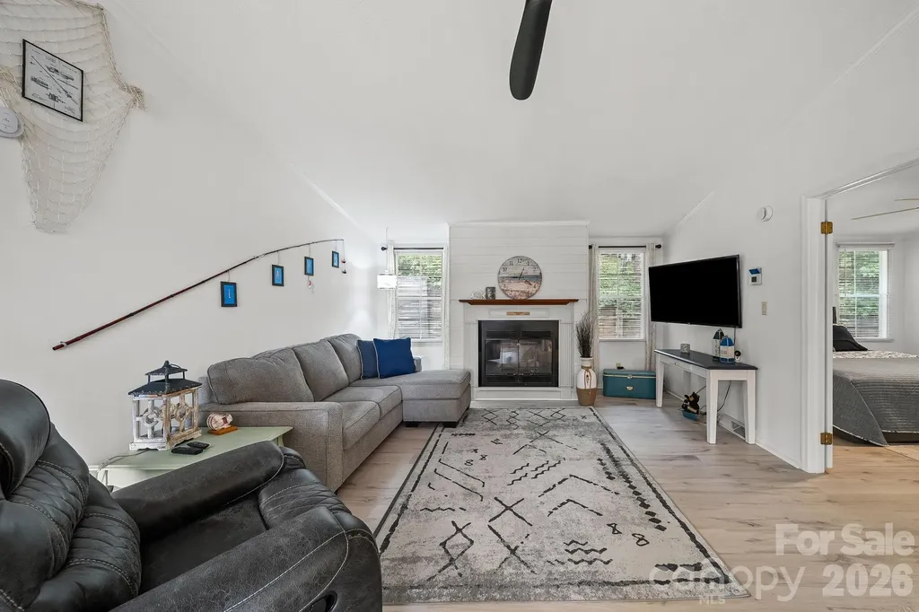 1135 Pinehaven Drive New London NC 28127