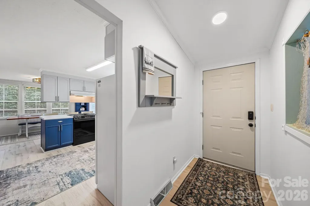 1135 Pinehaven Drive New London NC 28127