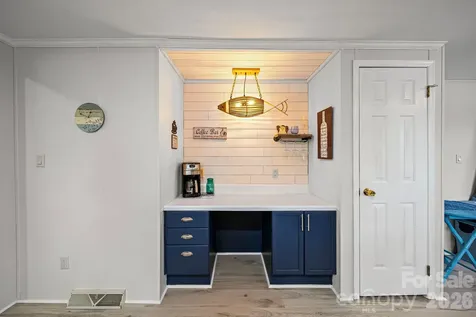 1135 Pinehaven Drive New London NC 28127