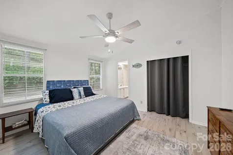 1135 Pinehaven Drive New London NC 28127