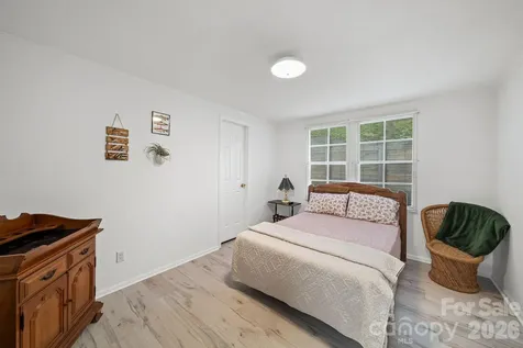 1135 Pinehaven Drive New London NC 28127
