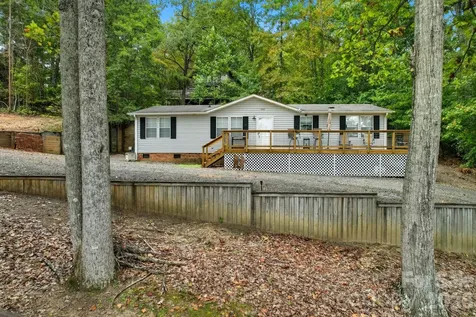 1135 Pinehaven Drive New London NC 28127