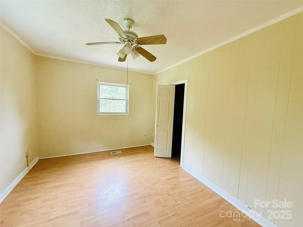 126 Penguin Lane Statesville NC 28625
