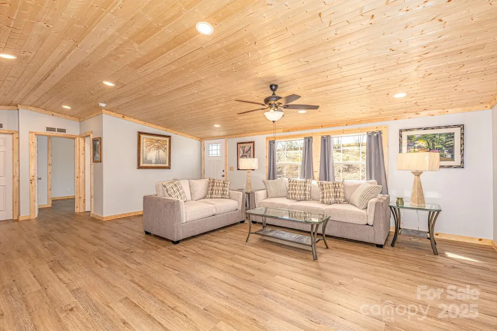 459 Vaughan Road Spruce Pine NC 28777