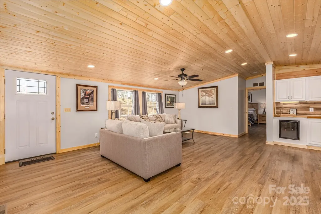 459 Vaughan Road Spruce Pine NC 28777