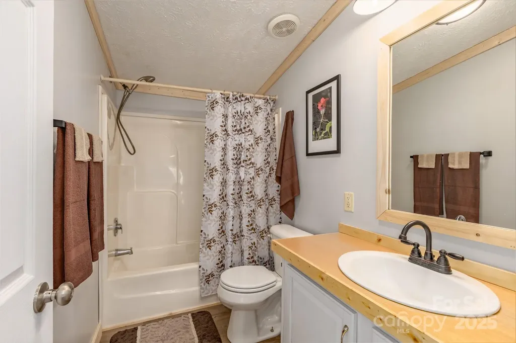 459 Vaughan Road Spruce Pine NC 28777