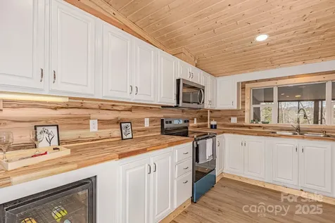 459 Vaughan Road Spruce Pine NC 28777